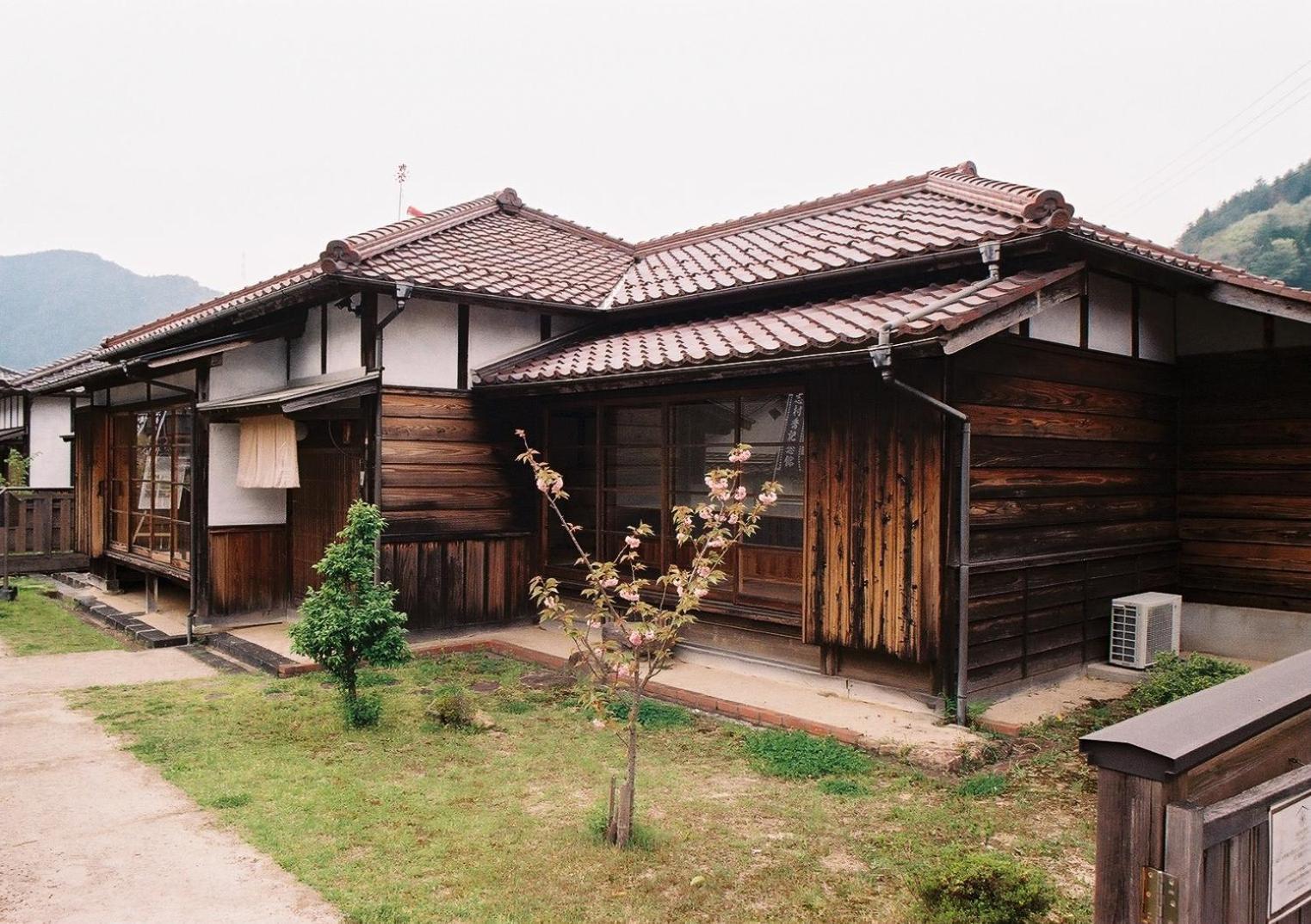Вилла Japan'S Oldest Remaining Company Housing Asago Экстерьер фото